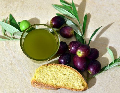 ¿Qué diferencia hay entre aceite de oliva virgen y el virgen extra?